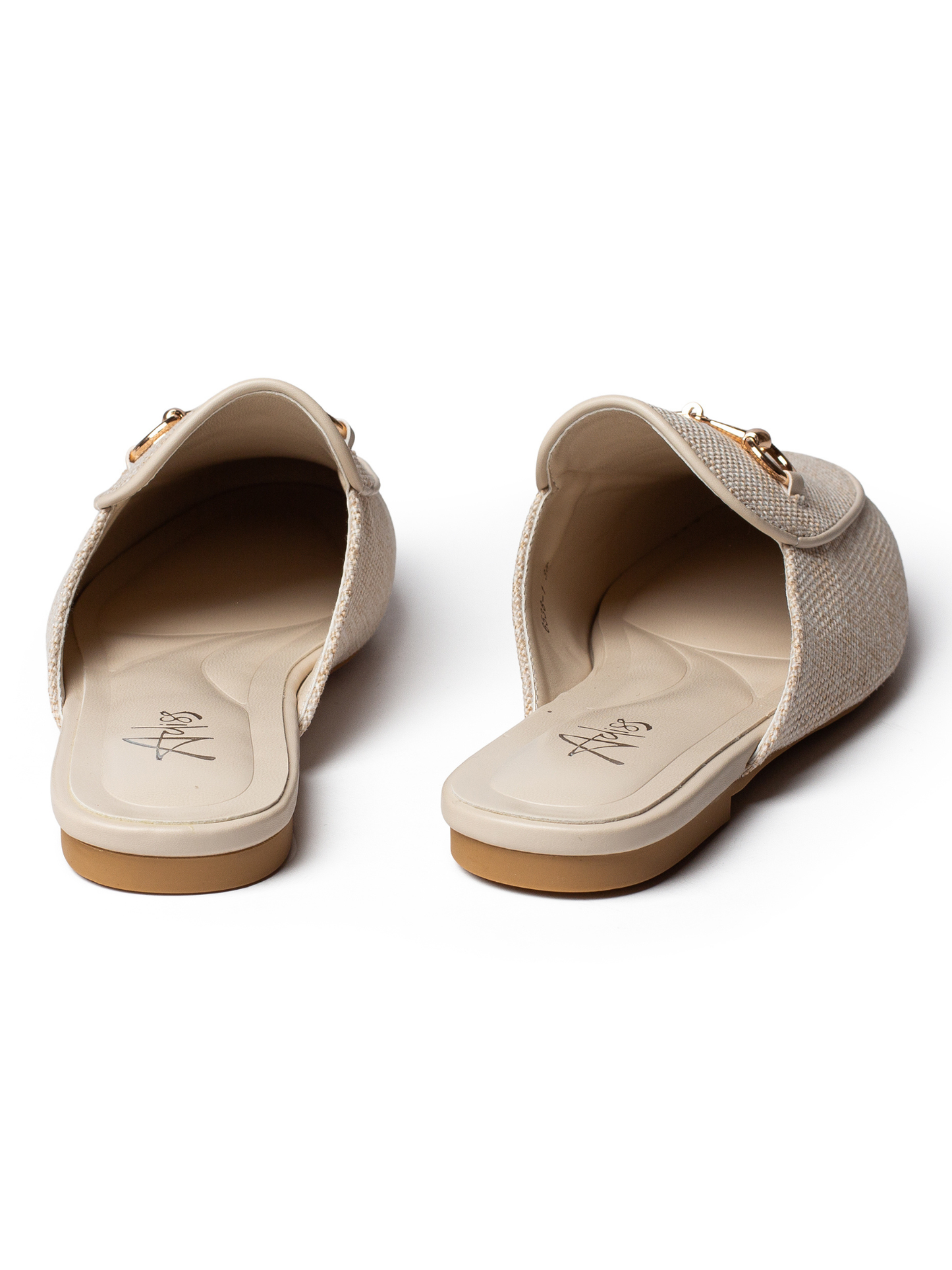 כפכפי רפיה סגורת מקדימה עם אבזם לנשים