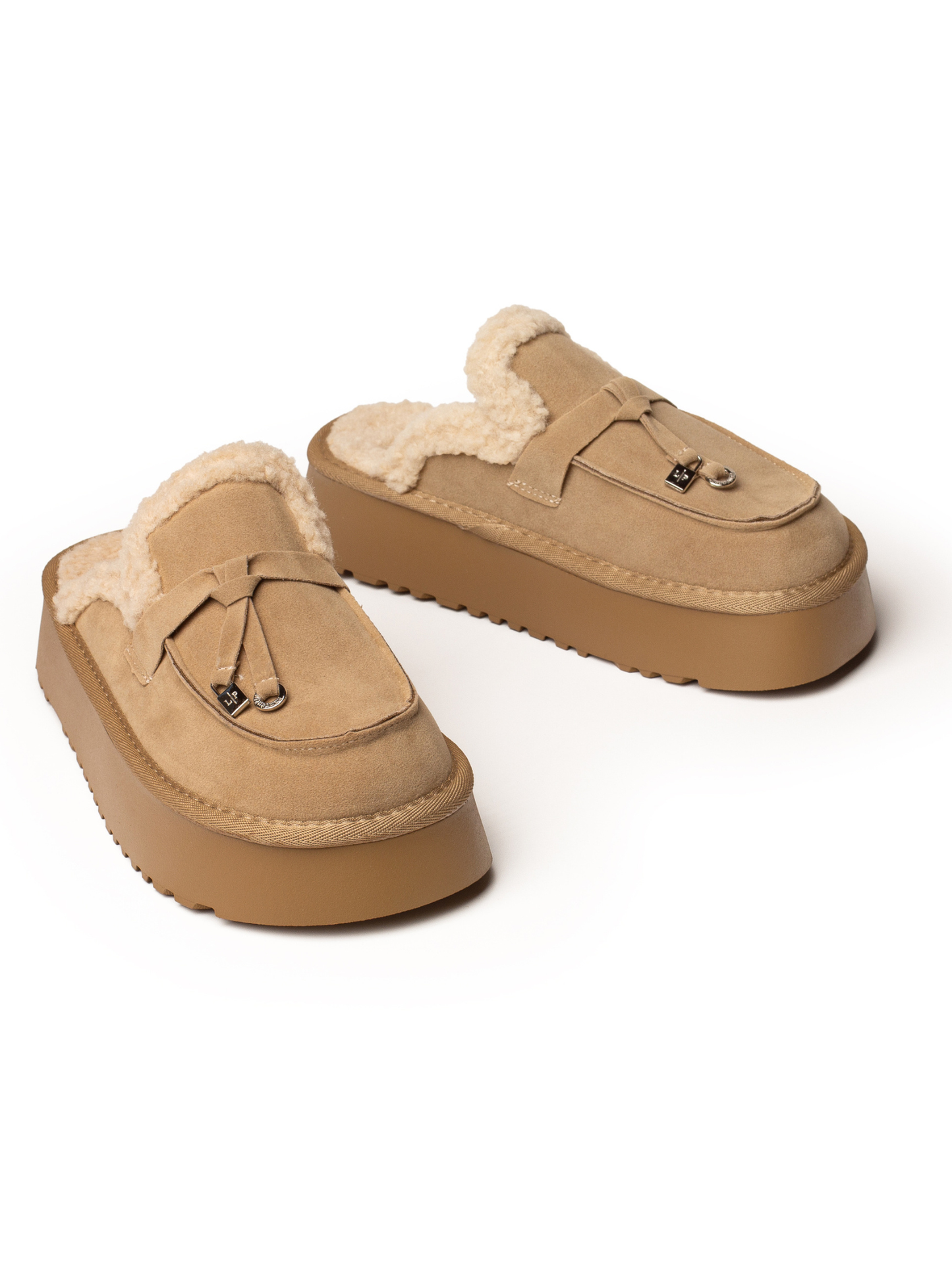 כפכף פלטפורמה פרווה לנשים דגם פיאנה של אדיס