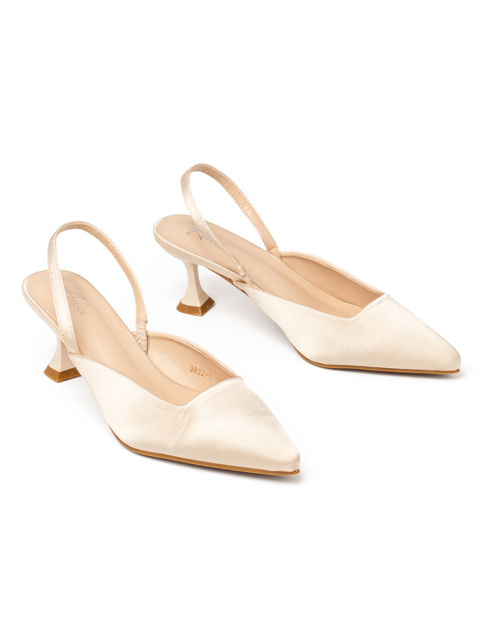 נעלי עקב מסאטן - Adiss