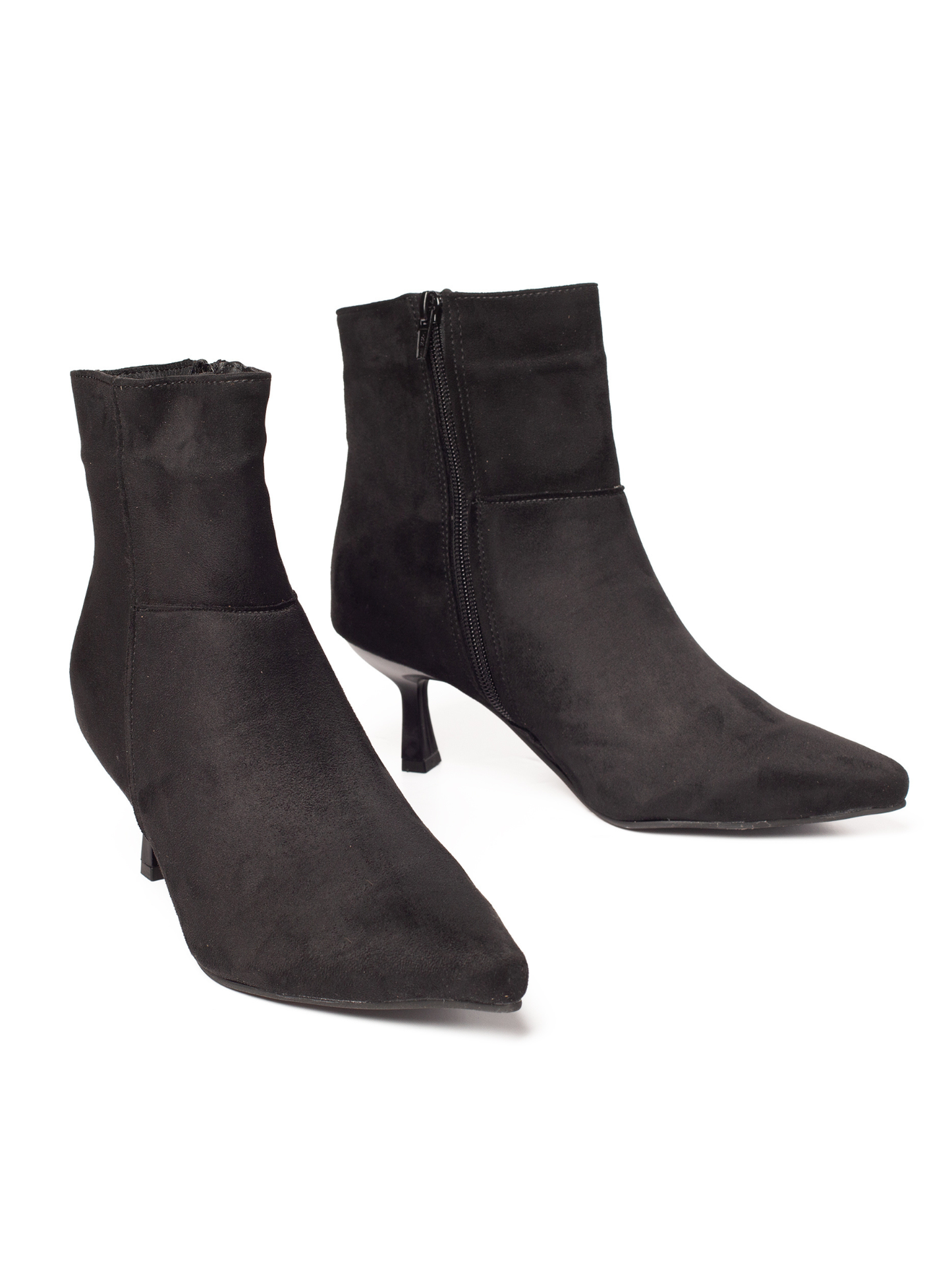 קלאסיק פוינט- מגפון שפיץ קלאסי לנשים עקב בינוני של אדיס