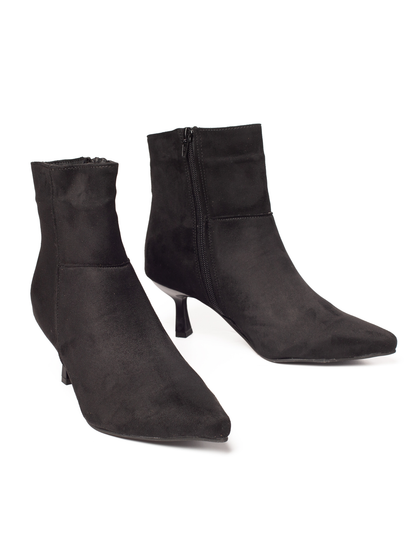 קלאסיק פוינט- מגפון שפיץ קלאסי לנשים עקב בינוני של אדיס