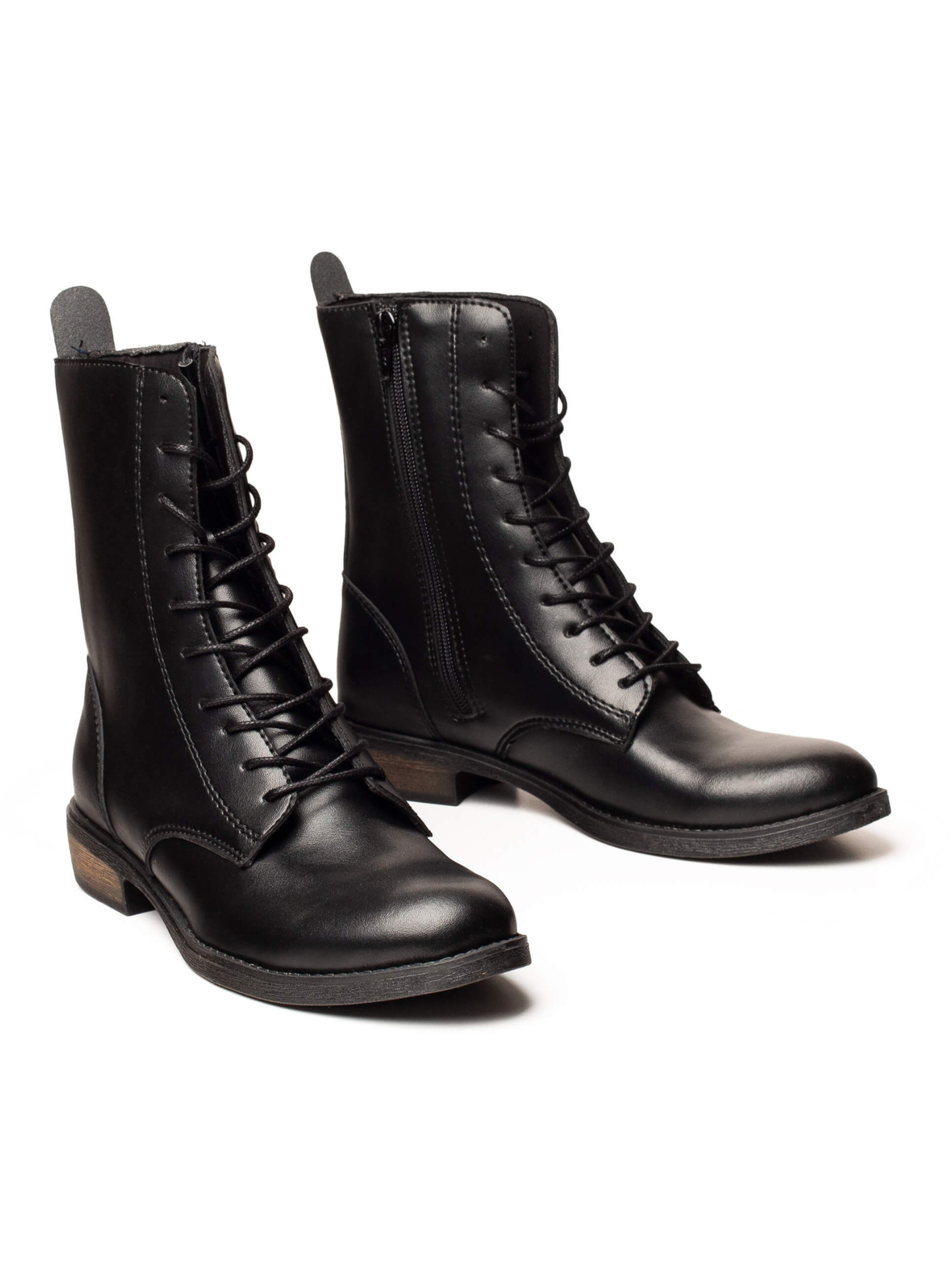 לייס אפ- מגפונים לנשים עם שרוכים