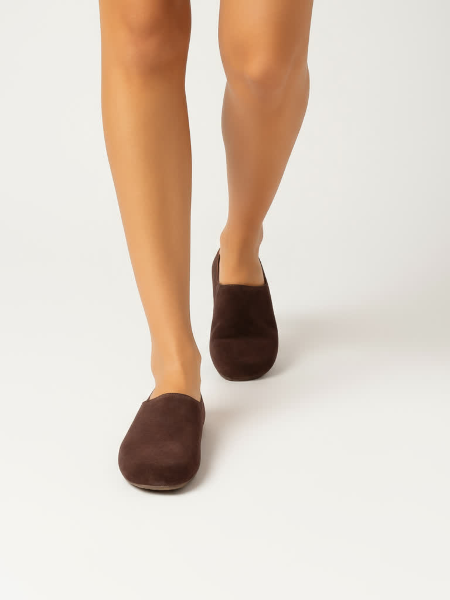 קומפורטה- כפכפי עור סגורות נוחות של אדיס