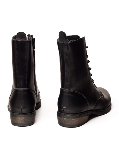 לייס אפ- מגפונים לנשים עם שרוכים