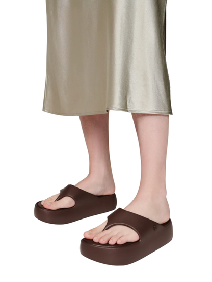 כפכפי אצבע פלטפורמה של מליסה לנשים