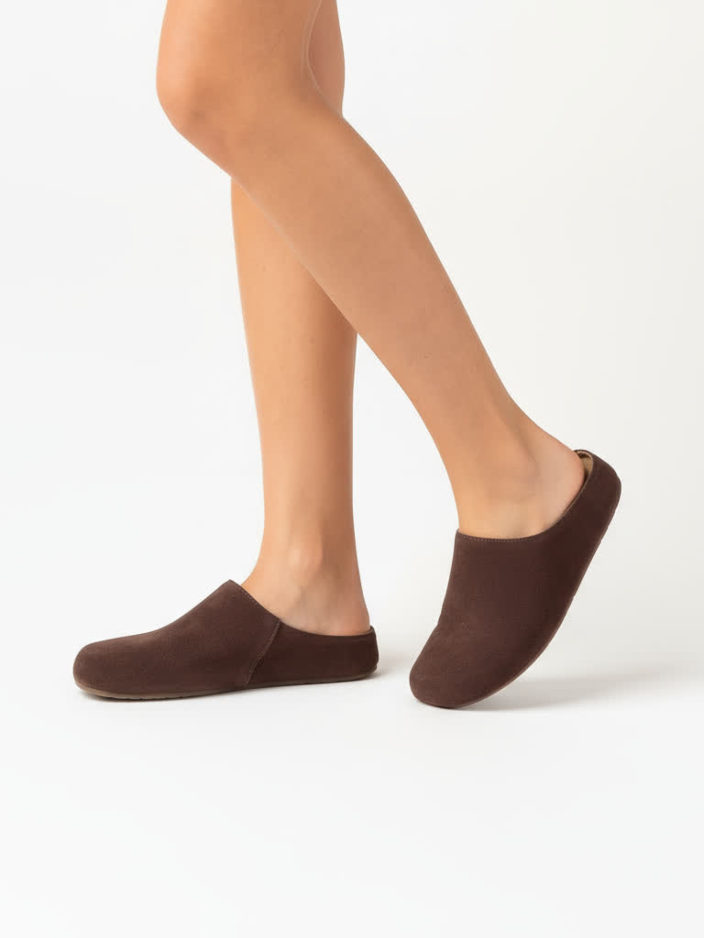 קומפורטה- כפכפי עור סגורות נוחות של אדיס