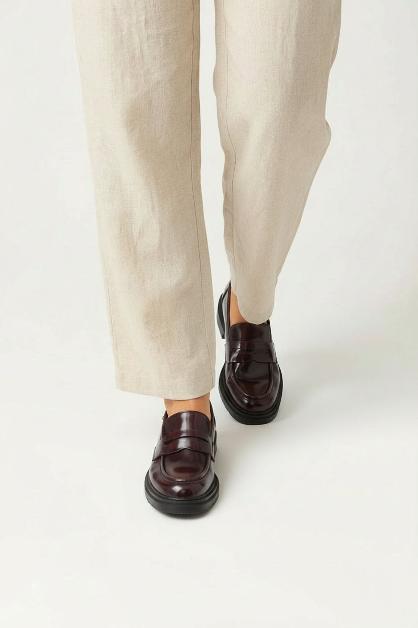 רוסלינדה- נעלי מוקסין מעור סבנטי ניין לנשים מק"ט 835