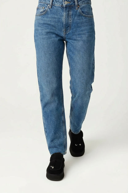 כפכף פלטפורמה פרווה לנשים דגם פיאנה של אדיס