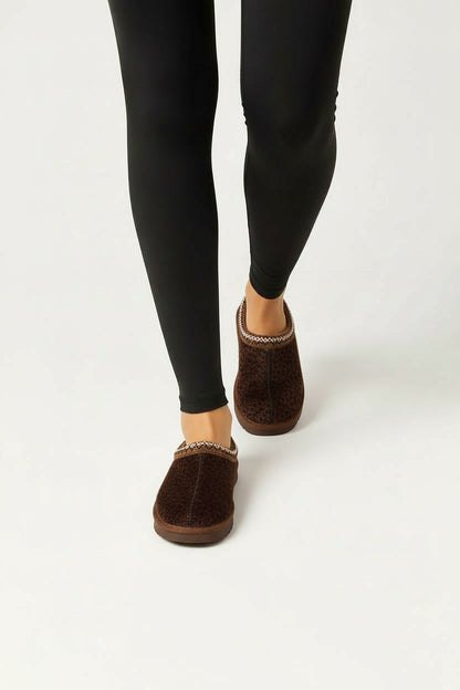 טיגריס - כפכפי פרווה בהדפס טיגריס לנשים של אדיס