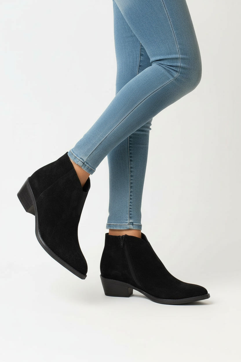 טוסון- מגפון קצר מעור זמש בסגנון בוקרים של רד אפל מק"ט 4476